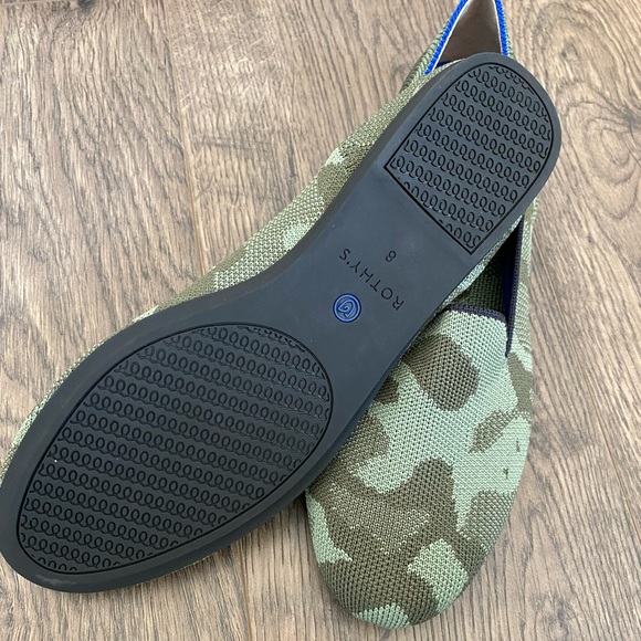 Olive Camo Rothy’s - Perfect Condition! - Picture 3 of 4